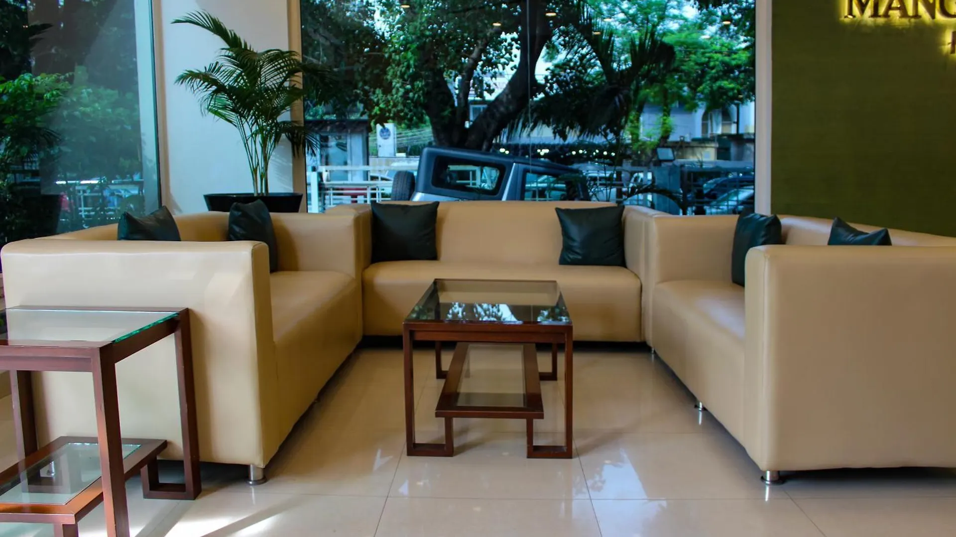 ***  Mango Grove Hotel Chandīgarh 인도