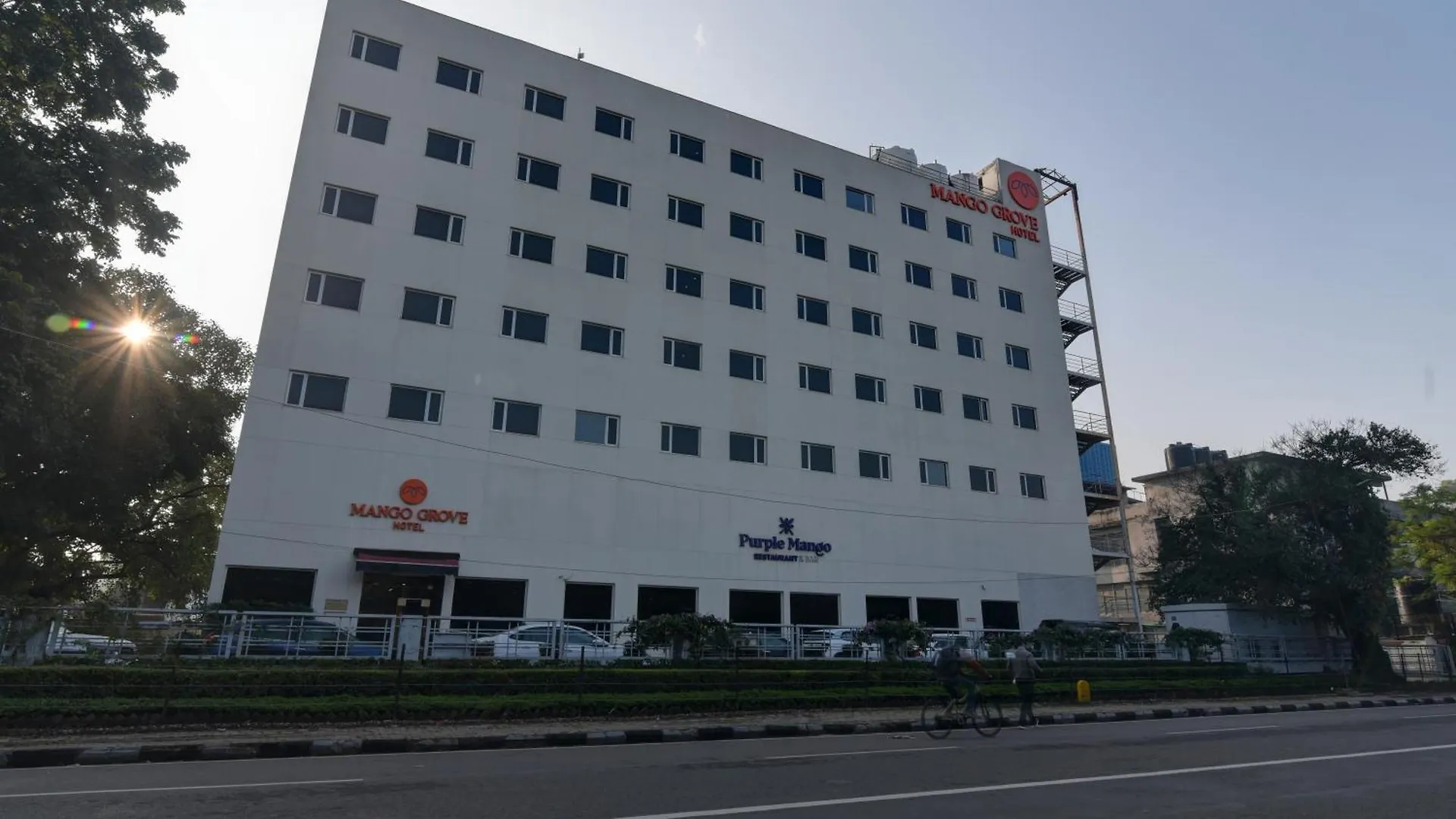 Mango Grove Hotel Chandīgarh